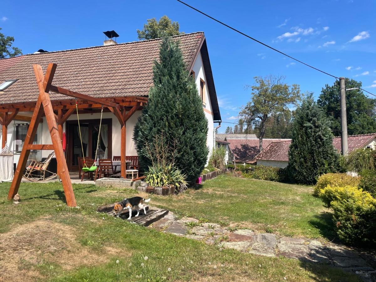 Apartman Beruska Krelovice Exterior photo
