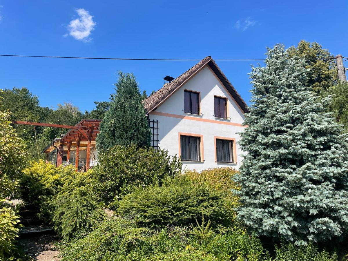 Apartman Beruska Krelovice Exterior photo